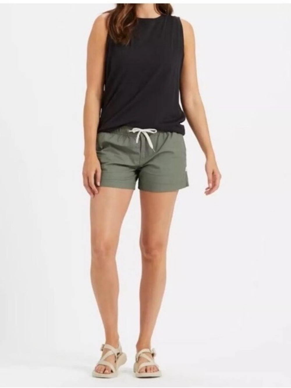 Vuori Women's Medium Ripstop Shorts Eucalyptus Sage Green Hiking Athletic VW364